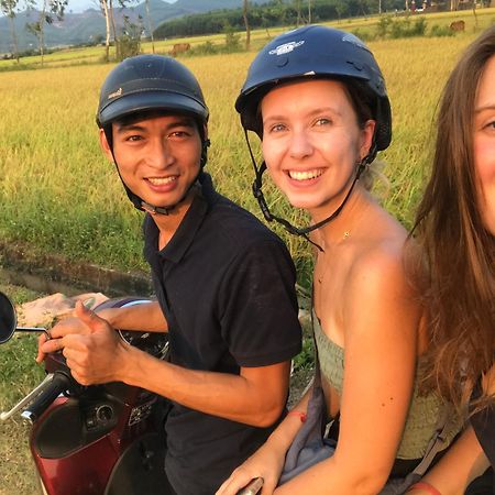 Happy Field Homestay Phong Nha Exteriör bild