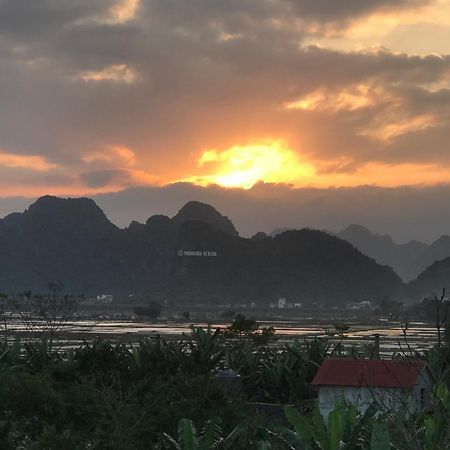 Happy Field Homestay Phong Nha Exteriör bild