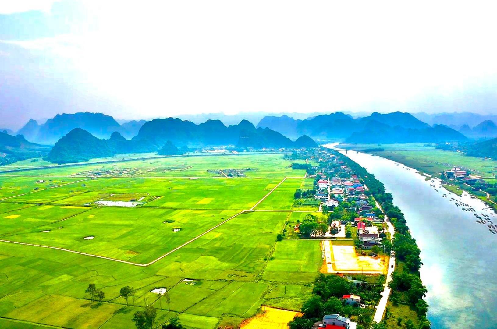 Happy Field Homestay Phong Nha Exteriör bild